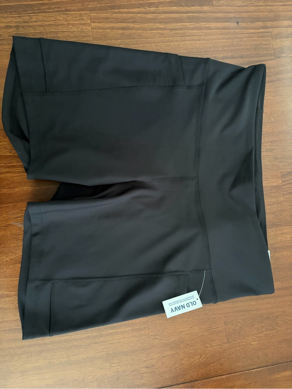 Women’s Old Navy black bike shorts XL - Picture 2 of 4
